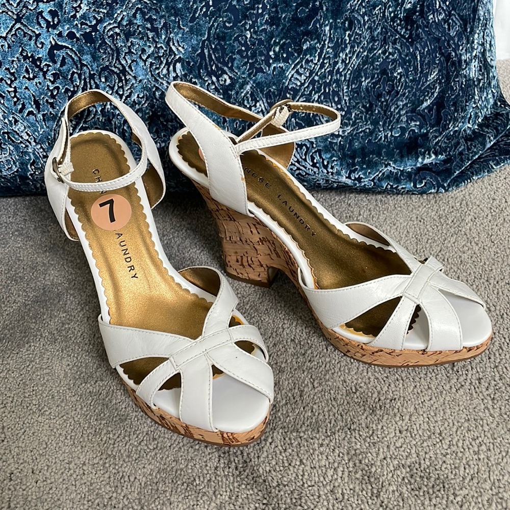 CHINESE LAUNDRY KISS ME GENUINE LEATHER CORK PLATFORM in White, 7M - Picture 2 of 7